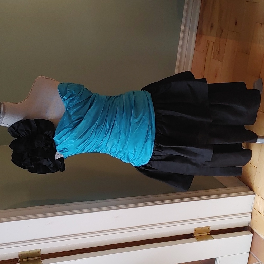 Vintage Canadian Designer Teal and Black Ruffled Dress Size 9